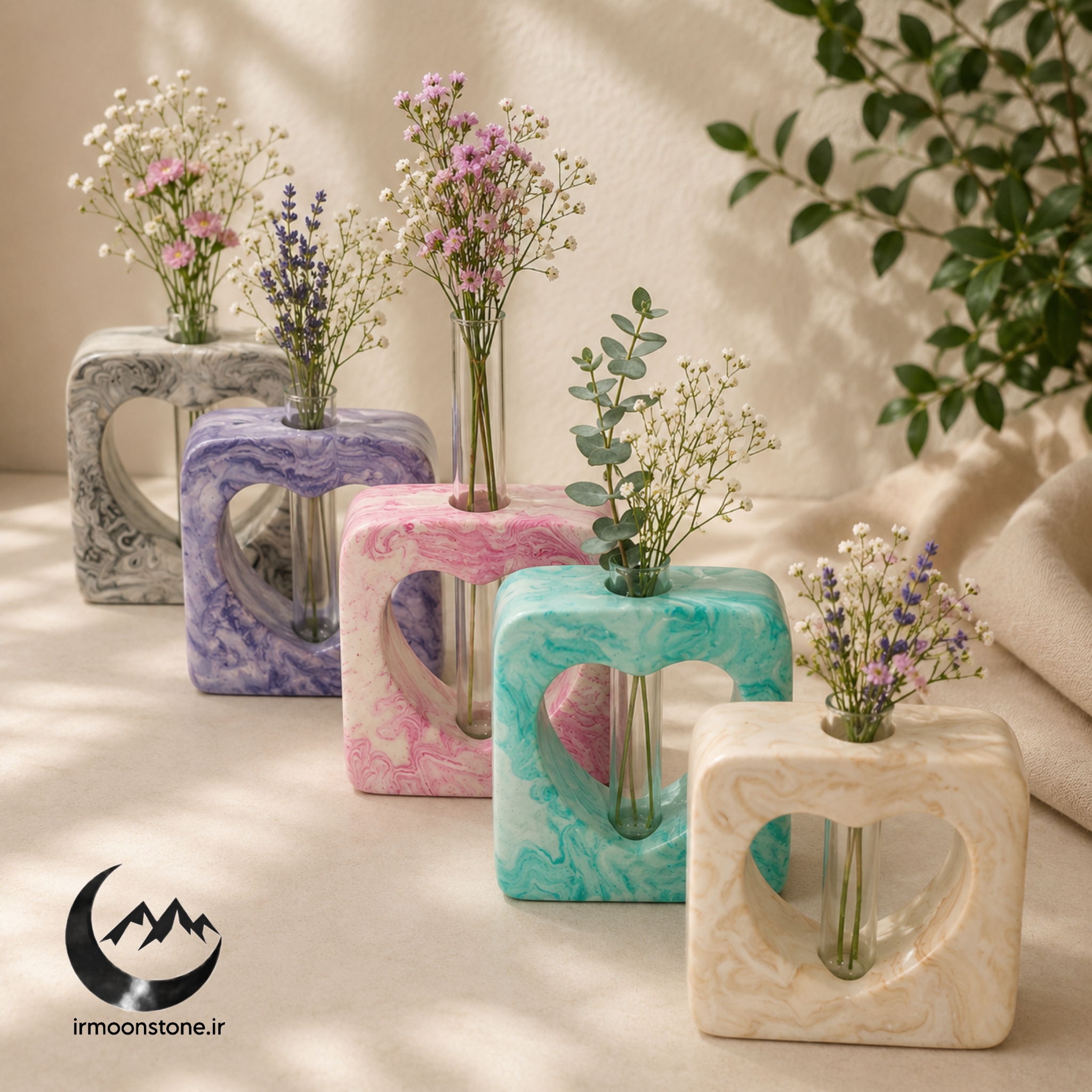 گلجا مربعی طرح قلب | گلدان سنگ مصنوعی رگه‌دار همراه شیشه
